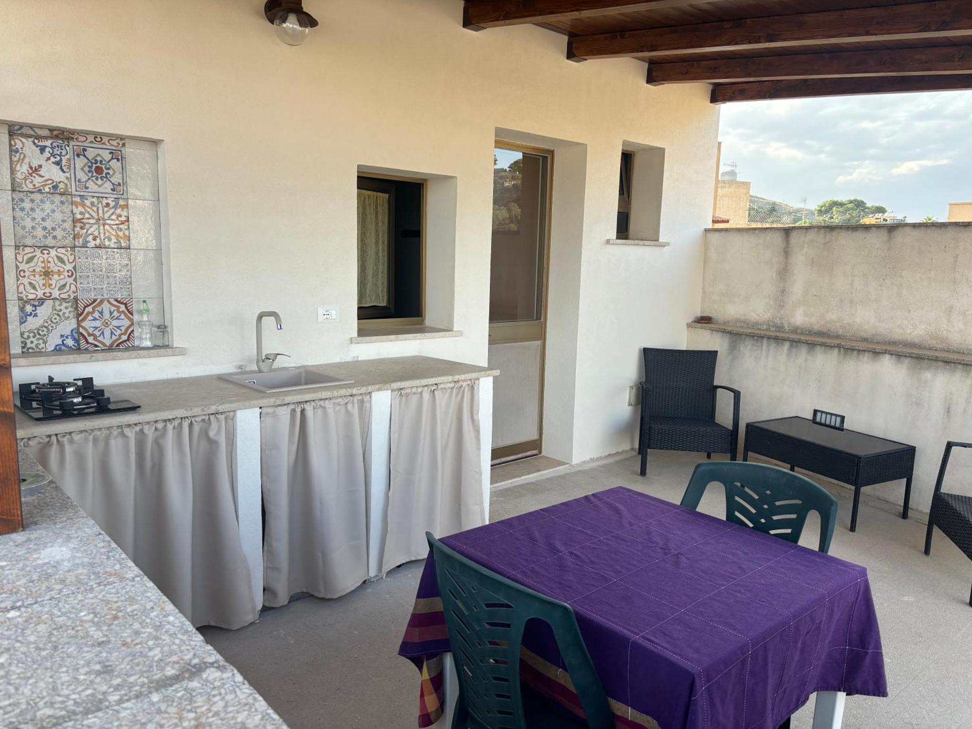 Camere Con Terrazzino Valderice Luaran gambar