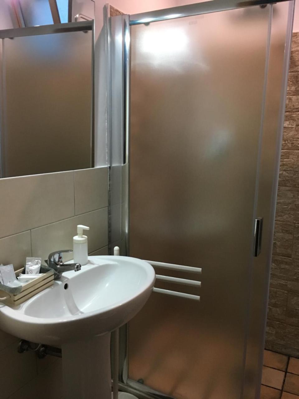 Camere Con Terrazzino Valderice Luaran gambar